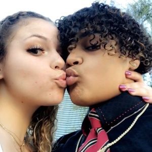 Meet your Posher, Janelle